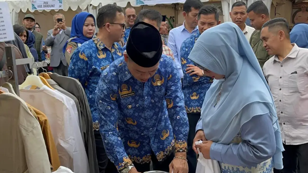 Pemerintah Kabupaten Bandung mewajibkan seluruh perangkat daerah mengutamakan penggunaan produk Industri Kecil