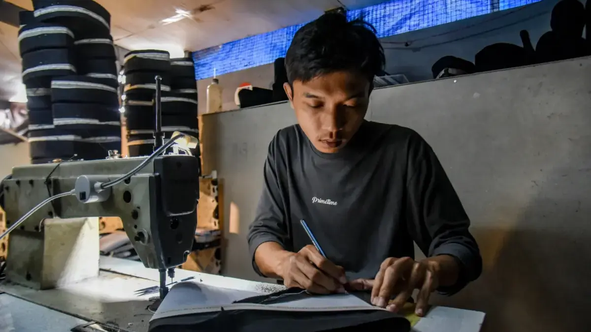 Seabad Peci M Iming: Bertahan di tengah Peralihan Zaman
