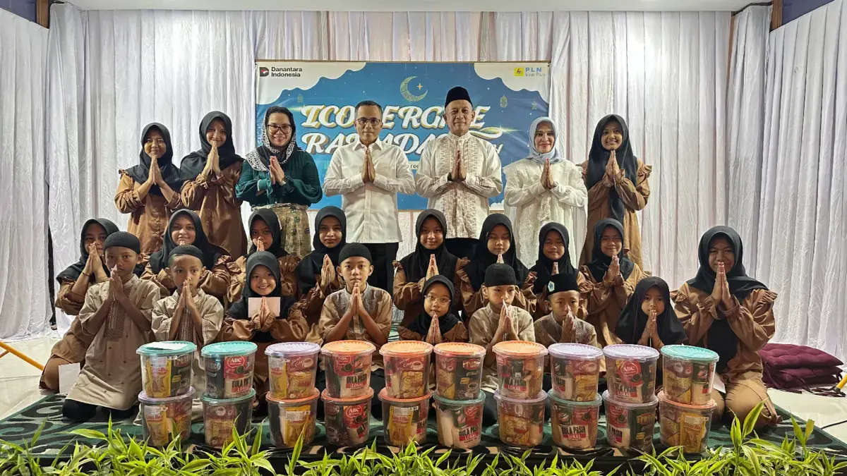 PLN Icon Plus Regional Jawa Barat Salurkan Santunan untuk Panti Asuhan Baitul Arief PLN Icon Plus Regional Jawa Barat Salurkan Santunan untuk Panti Asuhan Baitul Arief