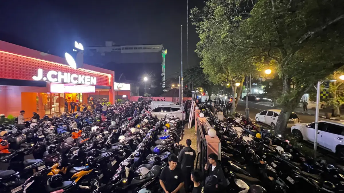 All New Honda Vario 125 Night Ride, Riding Malam yang Aman dan Penuh Kebersamaan All New Honda Vario 125 Night Ride, Riding Malam yang Aman dan Penuh Kebersamaan