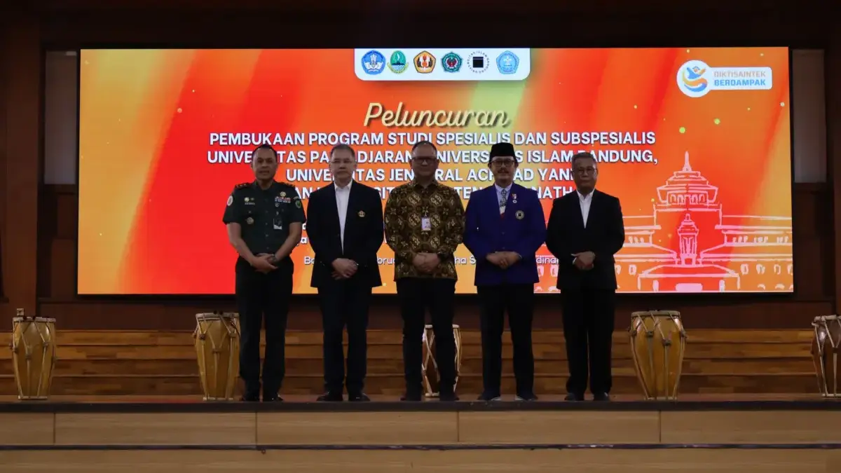Sinergi Empat Kampus Jabar, 8 Prodi Dokter Spesialis dan Subspesialis Resmi Diluncurkan Sinergi Empat Kampus Jabar, 8 Prodi Dokter Spesialis dan Subspesialis Resmi Diluncurkan