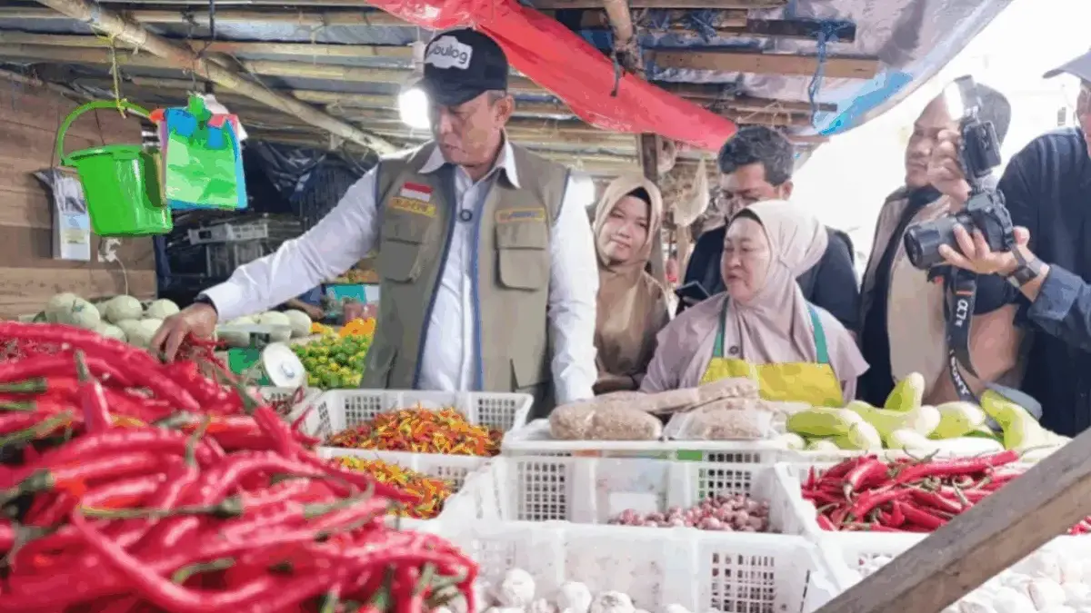 Jaga Daya Beli Masyarakat, Dirut Bulog Lakukan Pengawasan Rutin Harga Pangan Selama Ramadan