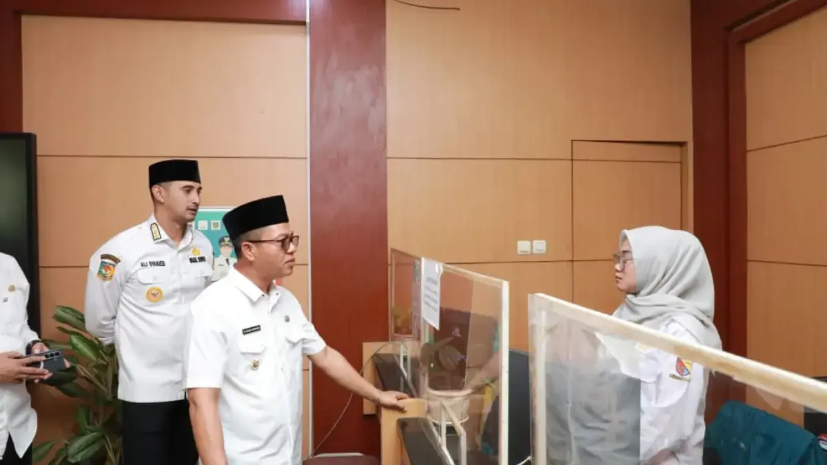 Kang DS Cek Kinerja Bapenda-BKAD, Targetkan PAD Dongkrak Pembangunan Kang DS saat sidak ke Kantor Bapenda dan BKAD Kabupaten Bandung di Komplek Pemkab Bandung, Jalan Al Fathu, Sor