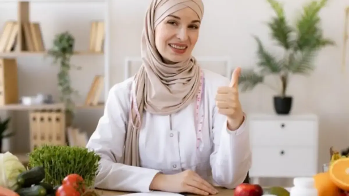 panduan atau tips untuk turun berat badan selama puasa Ramadhan. (freepik)