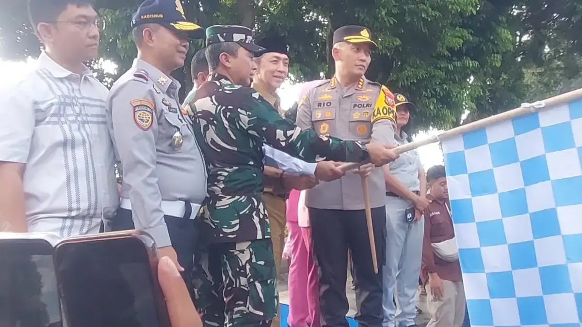 Wali Kota Bogor, Dedie A. Rachim bersama Kapolresta Bogor Kota, Kombes Pol Rio Wahyu Anggoro, dengan unsur ter
