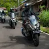 ILUSTRASI penggunaan Rem Depan Hanya Saat Motor Dalam Keadaan Lurus dan Tegak