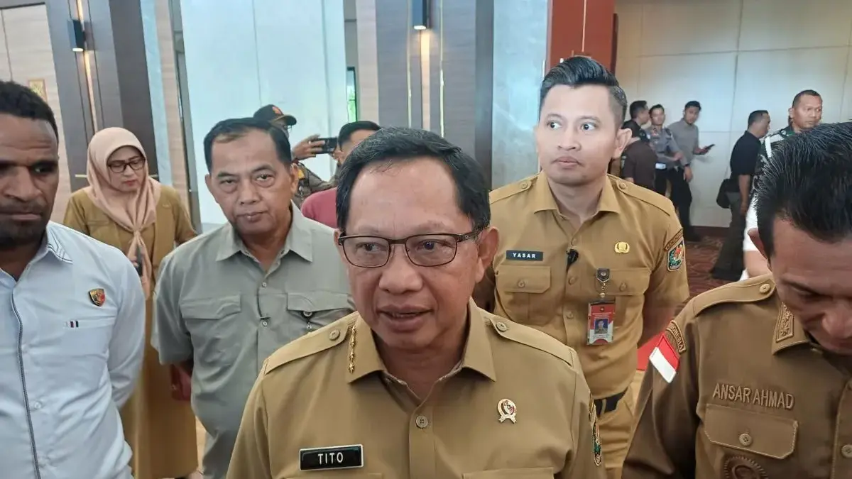 Mendagri Pastikan Stok Kebutuhan Pokok Aman, Warga Diminta Tidak Panic Buying Jelang Lebaran