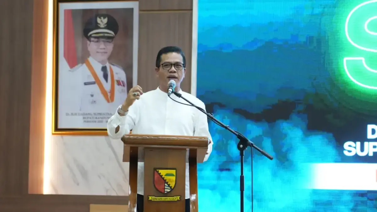 30 Atlet dan Pelatih Peraih Medali FORNAS Terima Kadeudeuh dari Bupati Bandung 30 Atlet dan Pelatih Peraih Medali FORNAS Terima Kadeudeuh dari Bupati Bandung