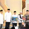 Malam Nuzulul Quran, Bupati Bogor Salurkan Ribuan Mushaf Al-Quran ke Masjid