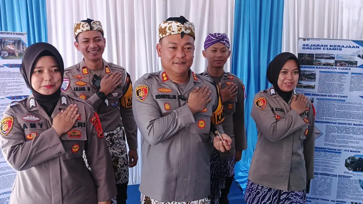 Unik, Pos Pelayanan Operasi Ketupat Polres Ciamis Bernuansa Kerajaan Galuh Unik, Pos Pelayanan Operasi Ketupat Polres Ciamis Bernuansa Kerajaan Galuh