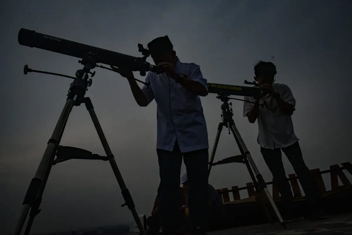 Hilal Belum Terlihat  – jabarekspres.com