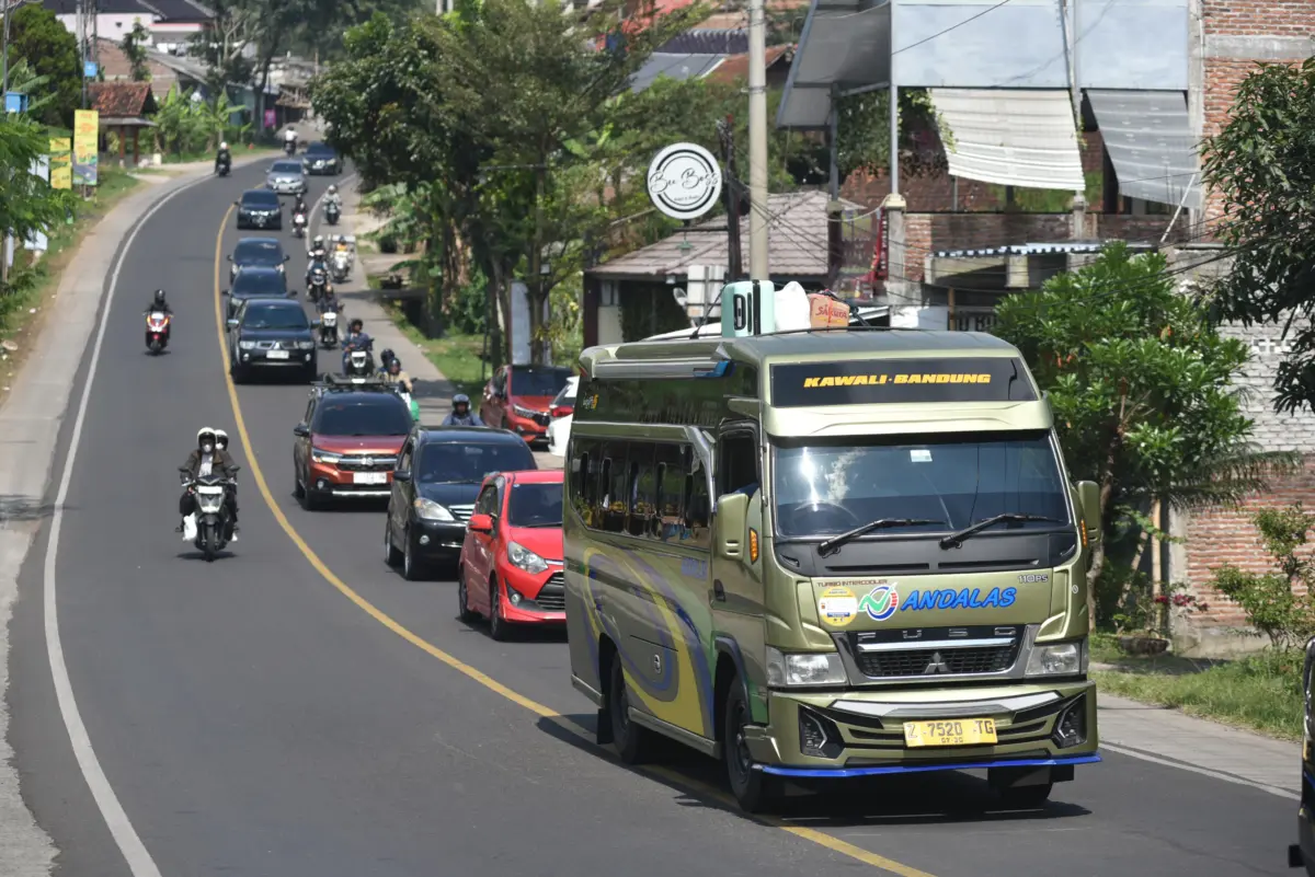 Volume Kendaraan di Jalur Nagreg Terus Dipantau, One Way Siap Diberlakukan Jika Terjadi Hal Ini! – jabarekspres.com