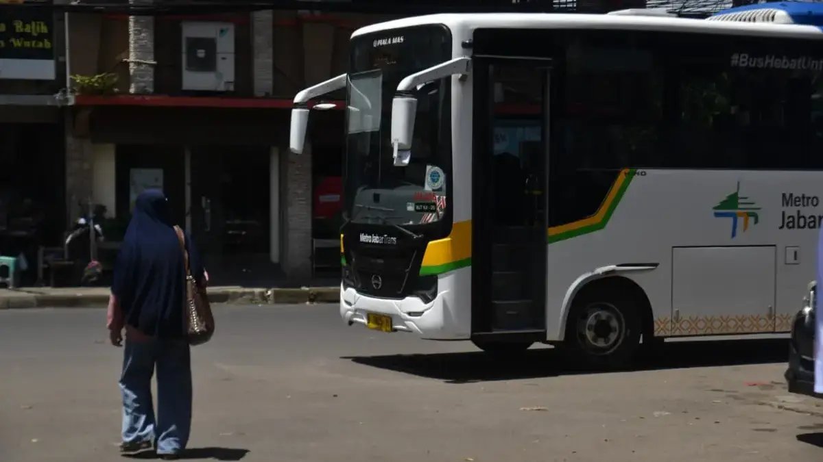 Pentingnya Transportasi Umum, Janji Prabowo-Gibran Dipertanyakan Pentingnya Transportasi Umum, Janji Prabowo-Gibran Dipertanyakan