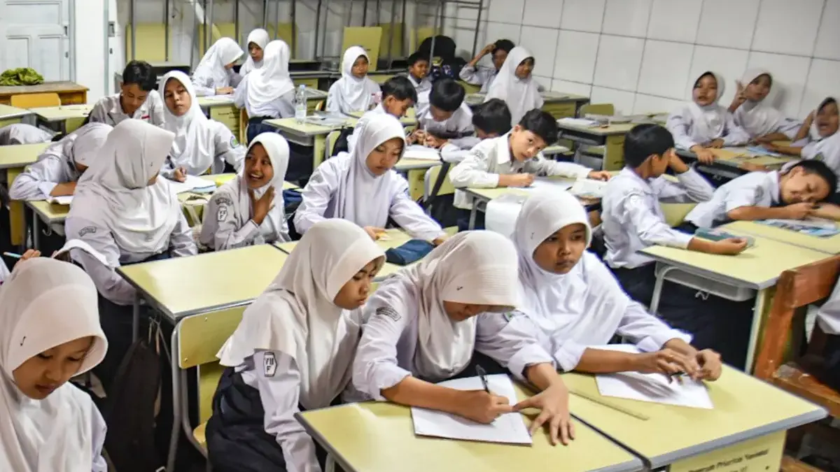 KBM di SMPN 6 Cimahi Tetap Berjalan, Meski MBG Dihentikan Usai Keracunan Massal