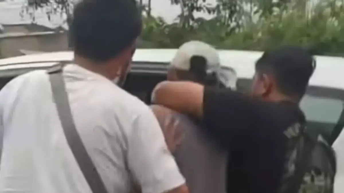 Driver Ojek Online di Pameungpeuk Dibegal Penumpang, Pelaku Langsung Ditangkap Pelaku berinisial A (22) berhasil diamankan jajaran Polsek Pameungpeuk setelah melakukan pembegalan terhadap d