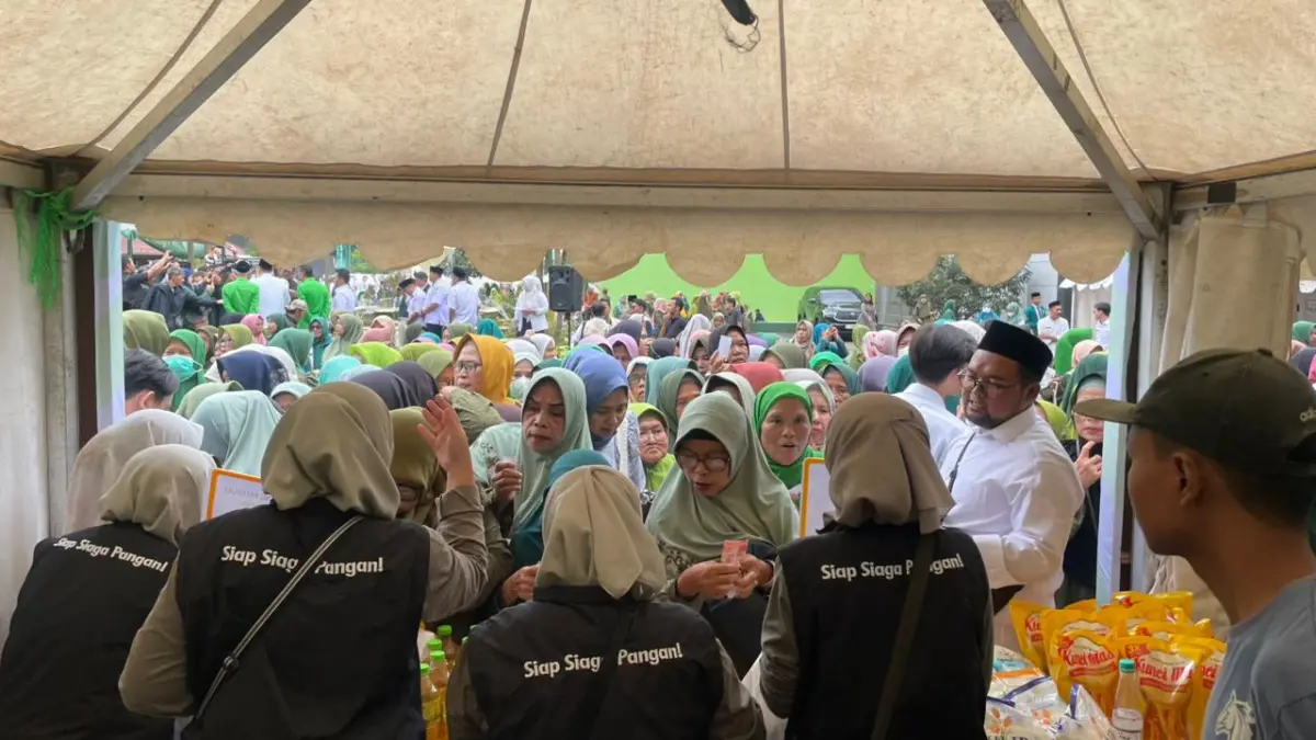 Antisipasi Lonjakan Harga Akhir Ramadan, DPR RI Gelar Pasar Murah di Solokanjeruk Kabupaten Bandung