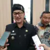 Wakil Wali kota Cimahi, Adhitia Yudhistira dan Plt Harian Ketua PSSI Cimahi, Barkah Setiawan saat ditemui