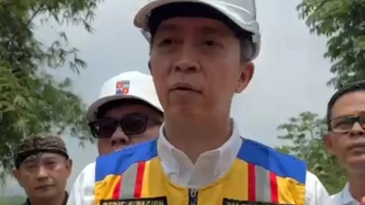 Ajak Warga Laporkan Jalan Rusak di Kota Bogor, Dedie Rachim Pastikan Langsung Ditindaklanjuti Ajak Warga Laporkan Jalan Rusak di Kota Bogor, Dedie Rachim Pastikan Langsung Ditindaklanjuti