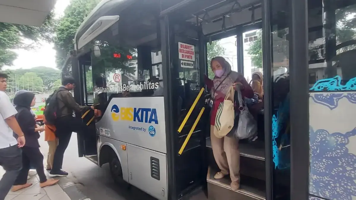 Ilustrasi Biskita Trans Pakuan di Kota Bogor: Sekar Andini