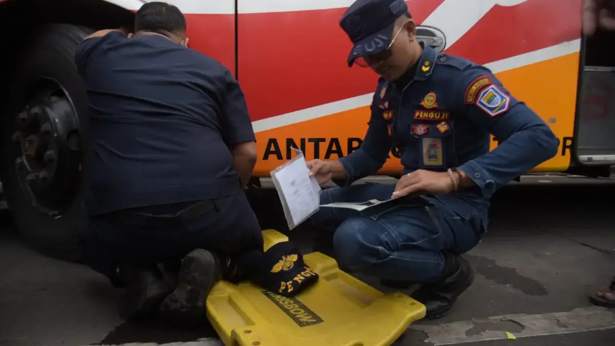 Ramp Check Dishub Cimahi Tak hanya Cek Fisik Bus, Sopirnya Juga Bakal Diperiksa Ramp Check Dishub Cimahi Tak hanya Cek Fisik Bus, Sopirnya Juga Bakal Diperiksa