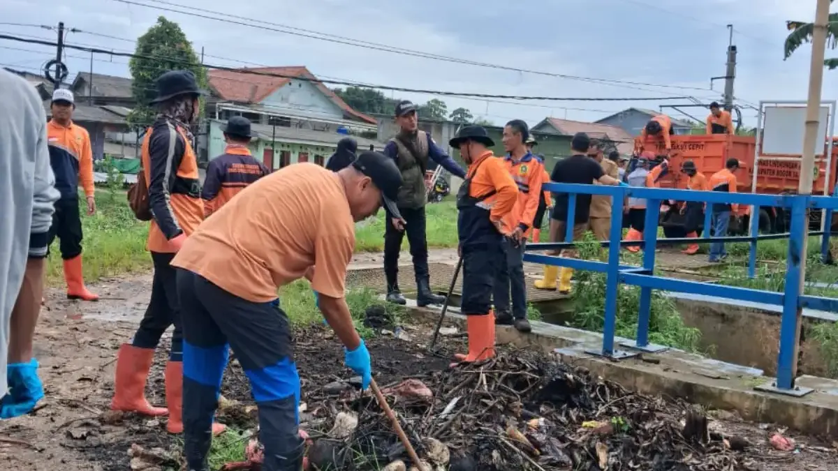 Pemerintah Kabupaten ( Pemkab ) Bogor menegaskan percepatan penanganan sampah harus dimulai dari tingkat desa