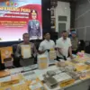 Dok. Pengungkapan kasus peredaran narkoba yang terjadi sepanjang bulan Ramadan. Rabu (11/3). Foto. Sandi Nugra