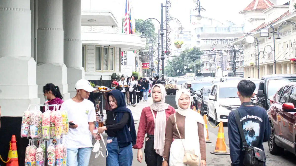 Jaga Citra Wisata Bandung, Komunitas Cosplay Asia Afrika Diminta Teken Komitmen Etika