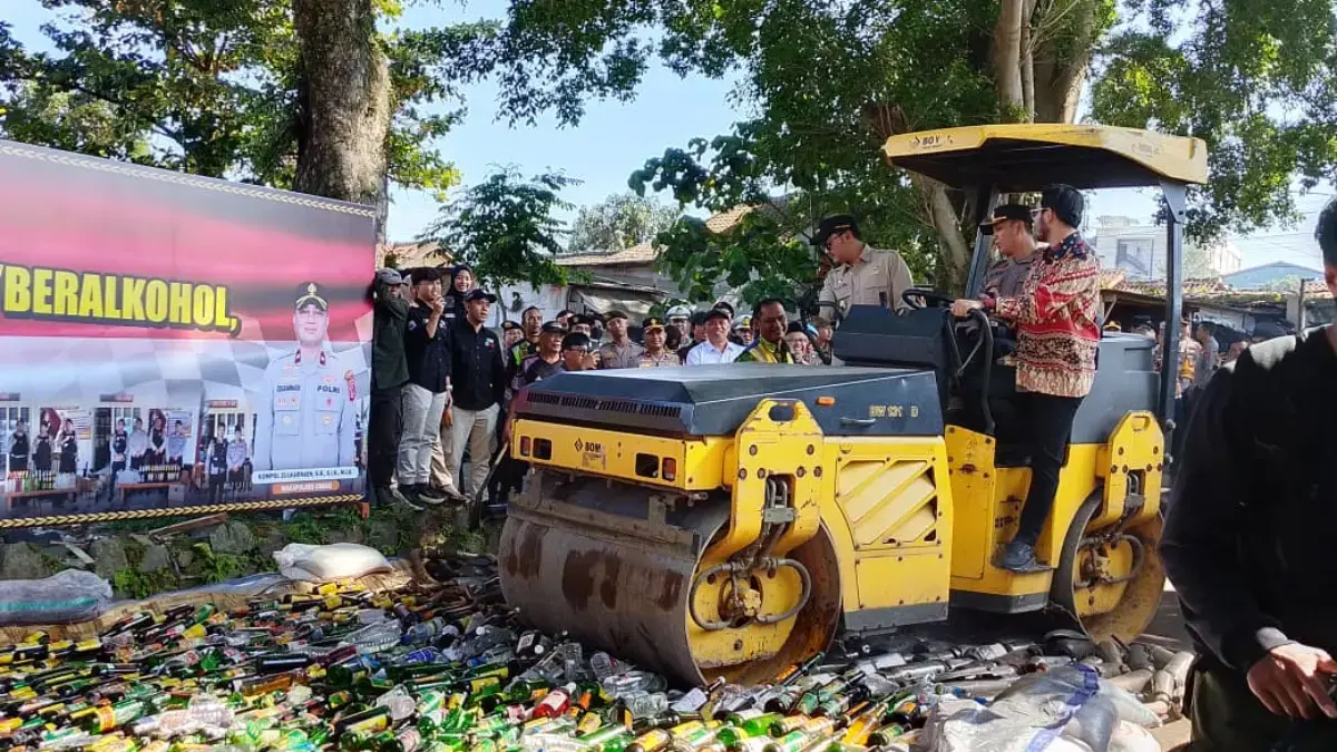 Ribuan Miras-Narkoba dan Knalpot Brong Dimusnahkan Polres Cimahi, Ini Rinciannya!
