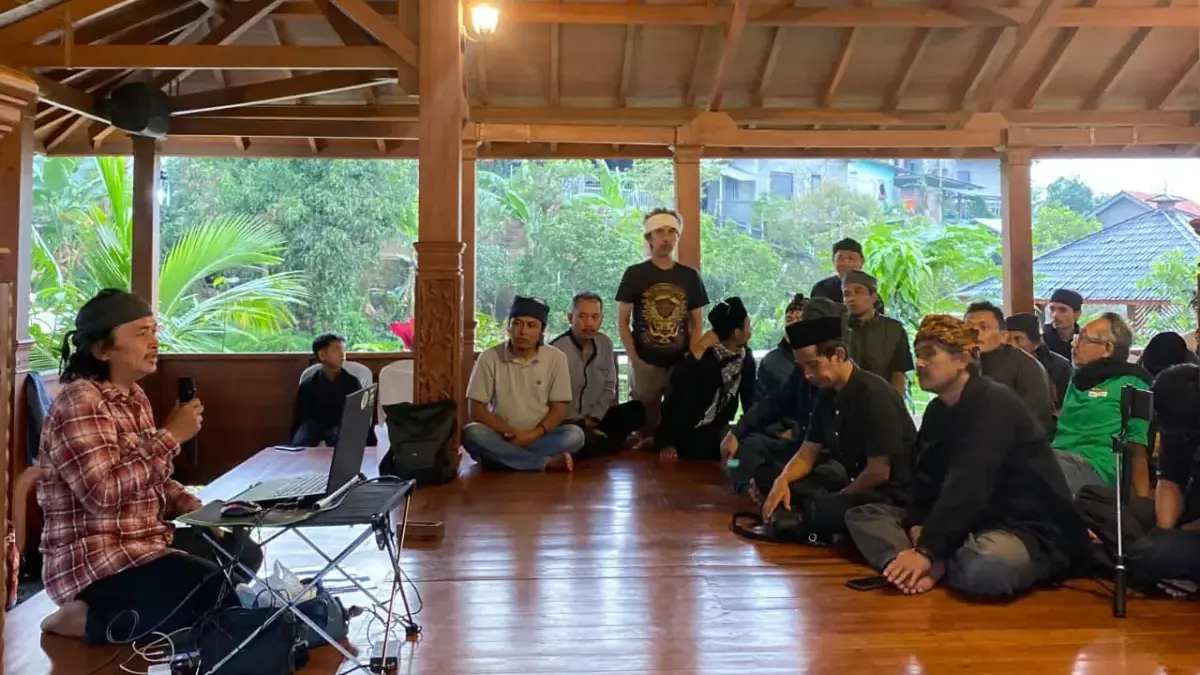 Merawat lingkungan lewat konsep kearifan budaya yang digelar pada Tepang Taun Kabuanaan ke-4, di Bale Gede Gun