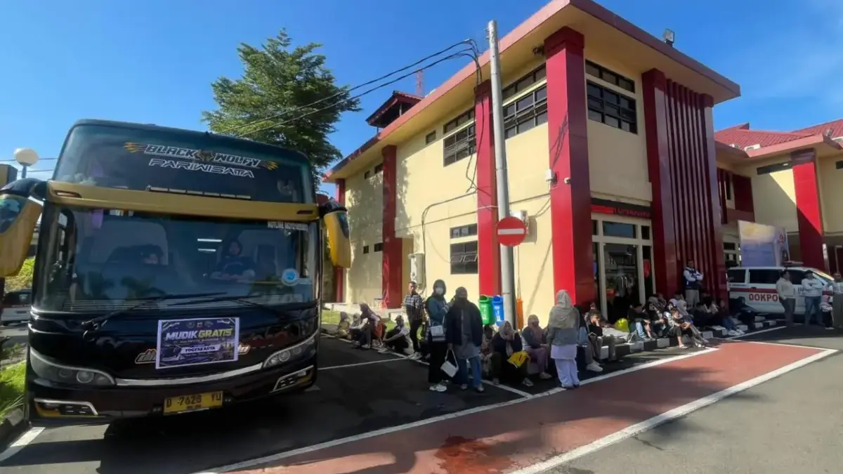 Polresta Bandung Gelar Mudik Gratis, 118 Pemudik Diberangkatkan 