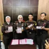 Kejaksaan Negeri Ciamis saat merilis pengembalian kerugian negara dari dua kasus korupsi yang sudah inkrah