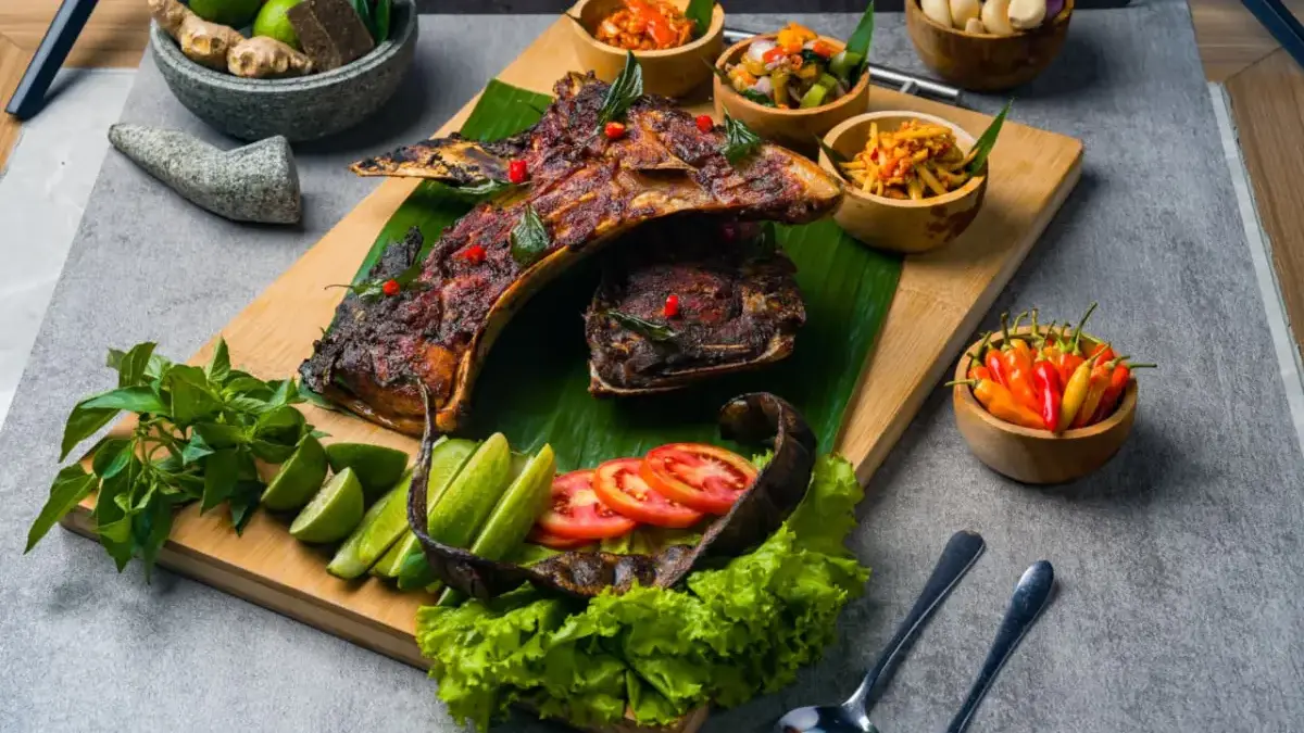 Rahang Tuna Bakar Jumbo Hadir di Bandung, Sekali Gigitan Langsung Juicy!