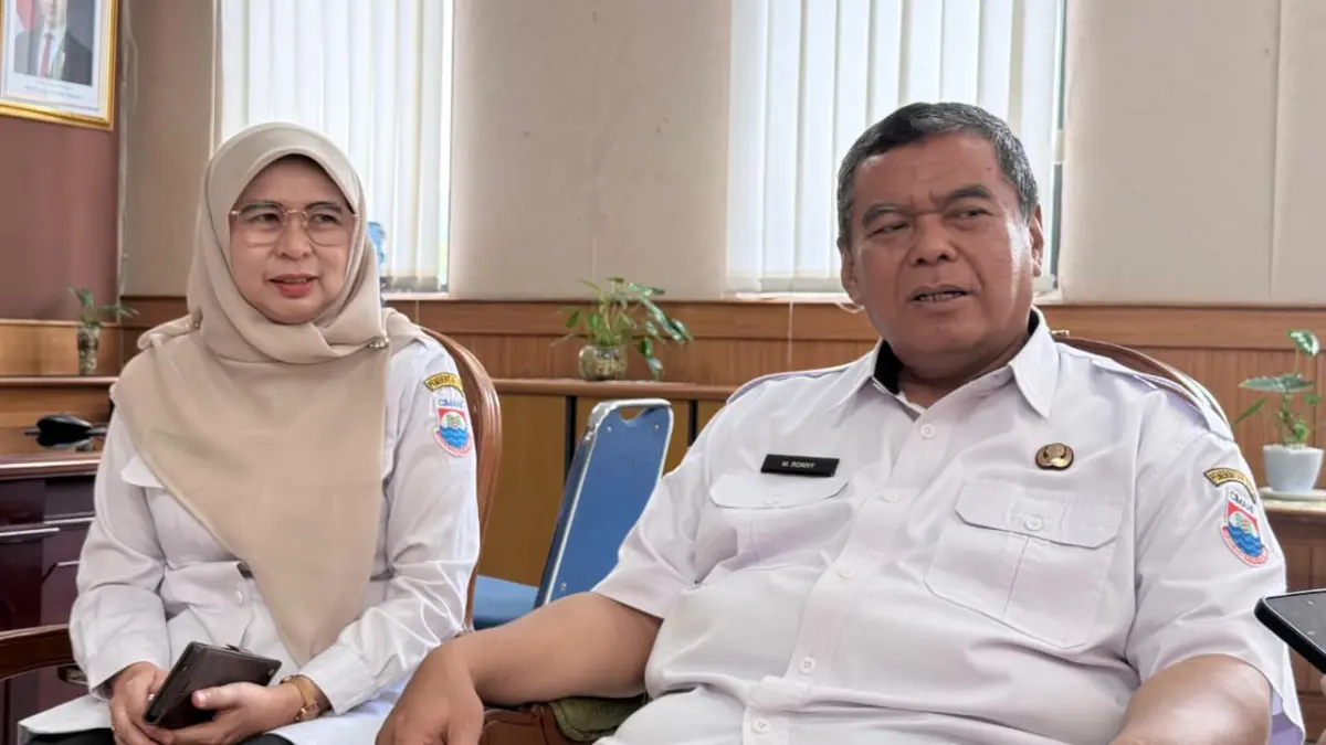 Disiplin ASN Cimahi Disorot di Hari Pertama Kerja, Dua Pegawai Absen Tanpa Keterangan Kepala Badan Kepegawaian dan Pengembangan Sumber Daya Manusia Daerah (BKPSDM), Siti Fatonah dan Asisten Admini