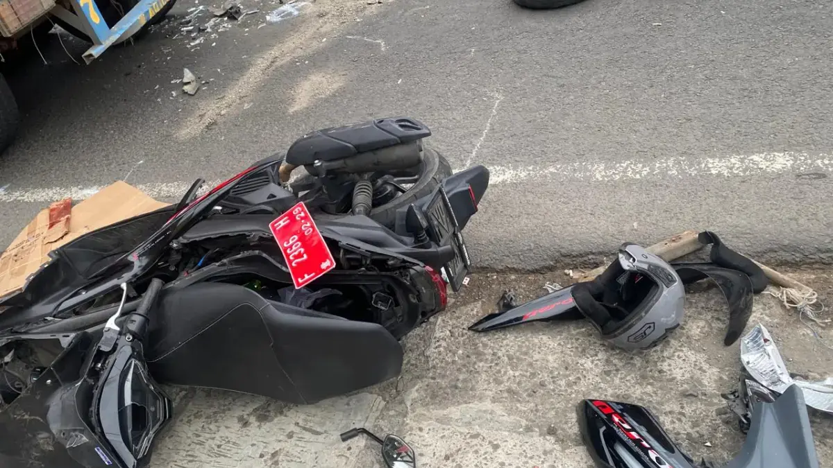 Pengendara Motor Tewas Tabrak Kontainer di Dramaga Bogor 