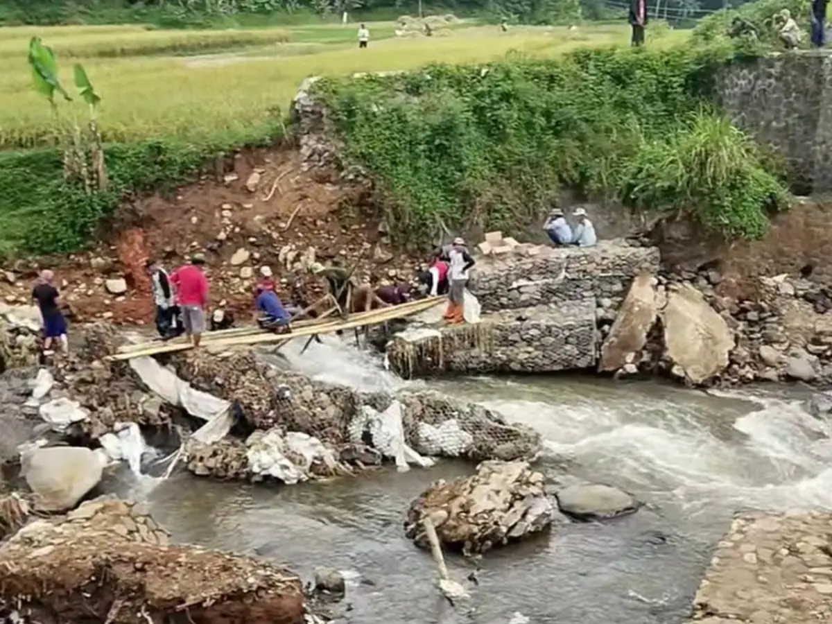 Tambal Sulam Gagal, Bendungan Martasinga Kembali Jebol dan Lumpuhkan Irigasi – jabarekspres.com