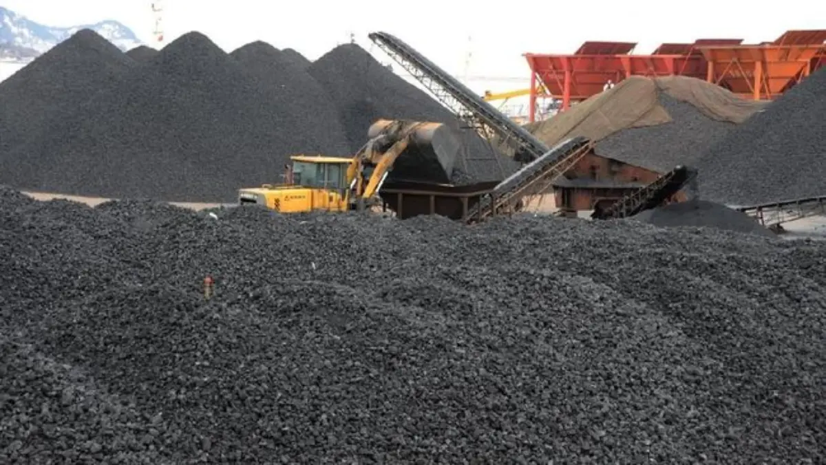 ESDM Tahan Produksi Batu Bara Meski Harga Global Naik Akibat Konflik Timur Tengah