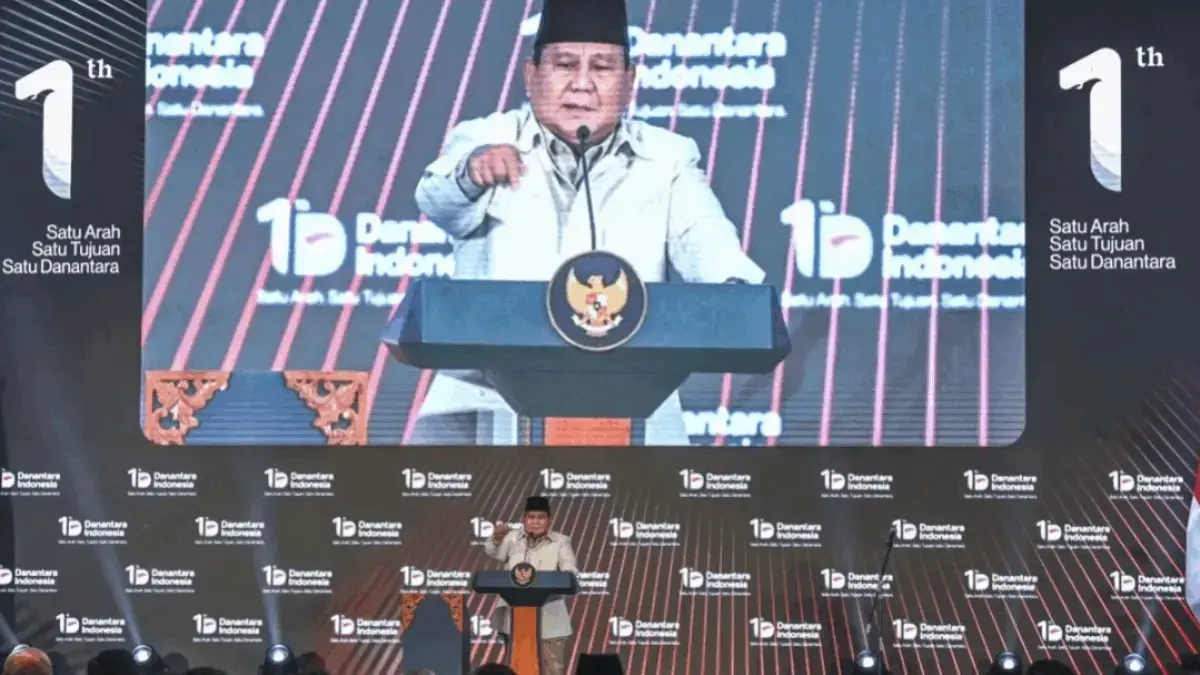 Prabowo Pasang Target Ambisius, Danantara Diharapkan Setor Rp800 Triliun ke Negara Tiap Tahun Prabowo Pasang Target Ambisius, Danantara Diharapkan Setor Rp800 Triliun ke Negara Tiap Tahun