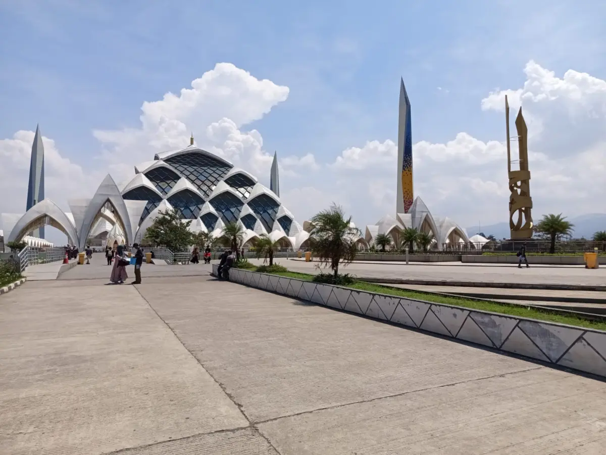 Disparbud Perkuat Pariwisata Ramah Muslim Jawa Barat – jabarekspres.com