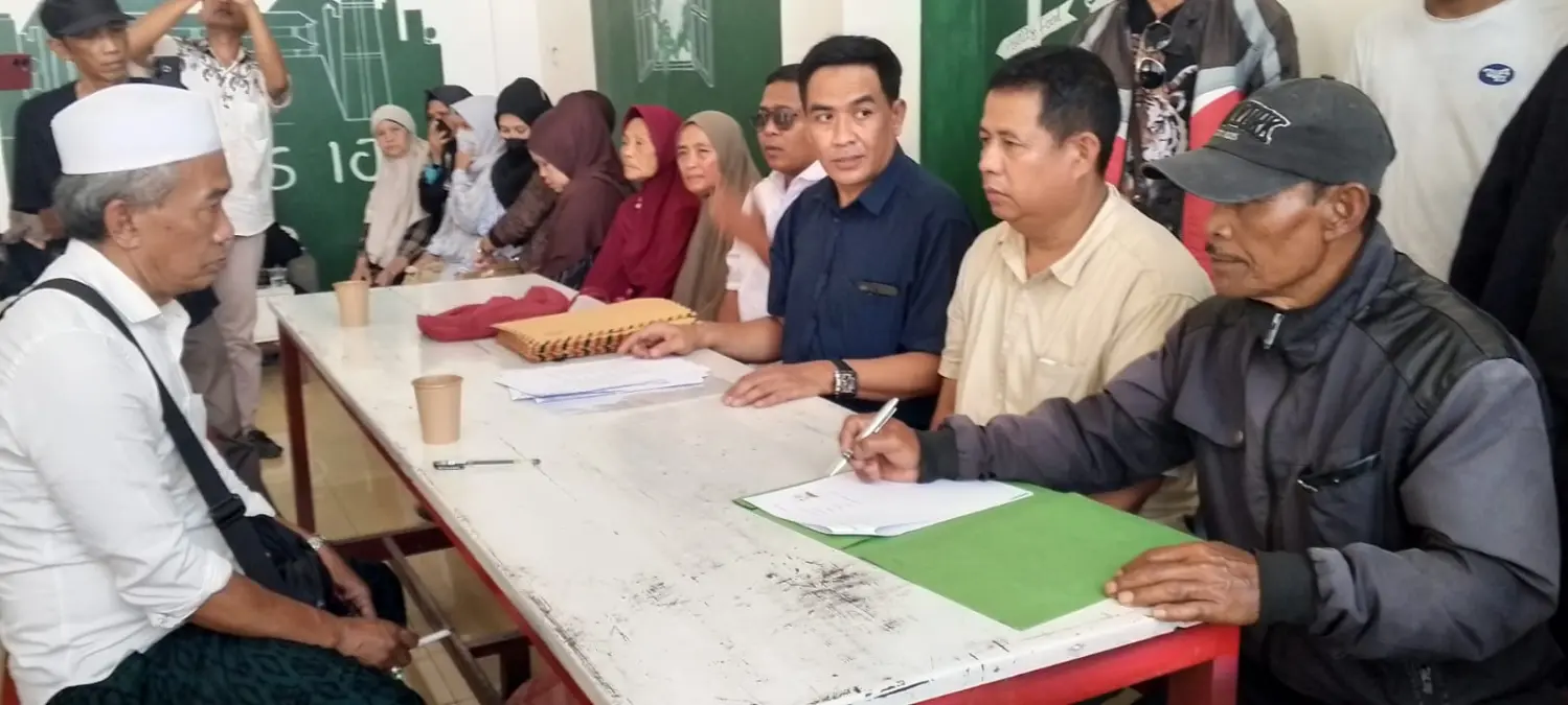 Ratusan Warga Citeko Protes Pembangunan Tower BTS, Desak Pemerintah Tindak Tegas – jabarekspres.com