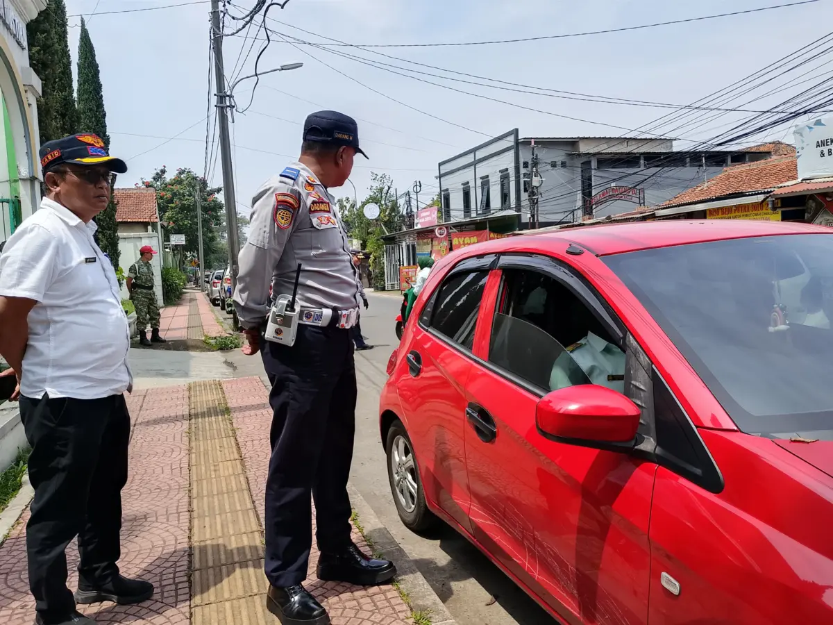 Warga Ngeluh soal Parkir Liar, Dishub Cimahi Gencarkan Ini  – jabarekspres.com