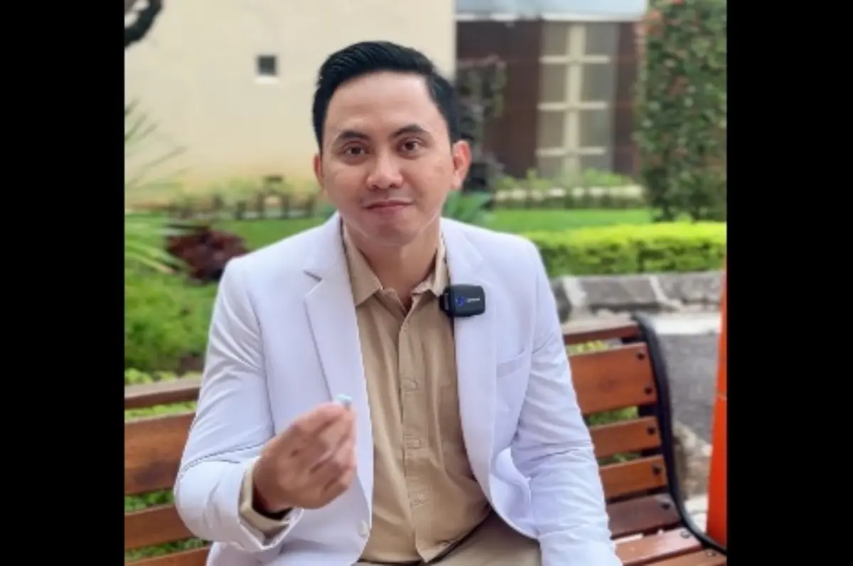 Rumus Aman Gunakan Earphone Menurut Dokter Spesialis THT  RS Al Islam Bandung