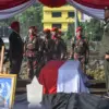 Upacara Pemakaman Mayor Zulmi di TMP Cikutra Penuh Haru, Panglima TNI Pimpin Prosesi