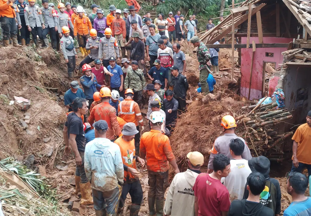 Korban Longsor di Sumedang Selatan Berhasil Ditemukan, Jenazah Langsung Dipulasarkan  – jabarekspres.com