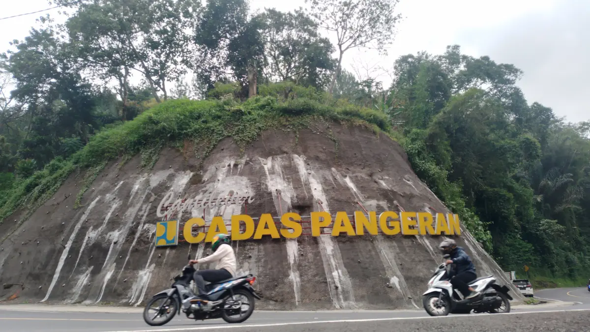 Kerap Dihantui Longsor, Ini Mitigasi Risiko Bencana di Sepanjang Jalur Cadas Pangeran  – jabarekspres.com