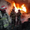 Kebakaran Hebat di Margaasih, Gudang Rongsok Dilalap Api