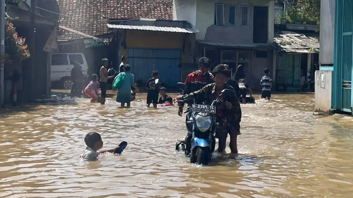 Desa Tegalluar Terendam Banjir, Kades Minta Pemprov Jabar Tanggungjawab