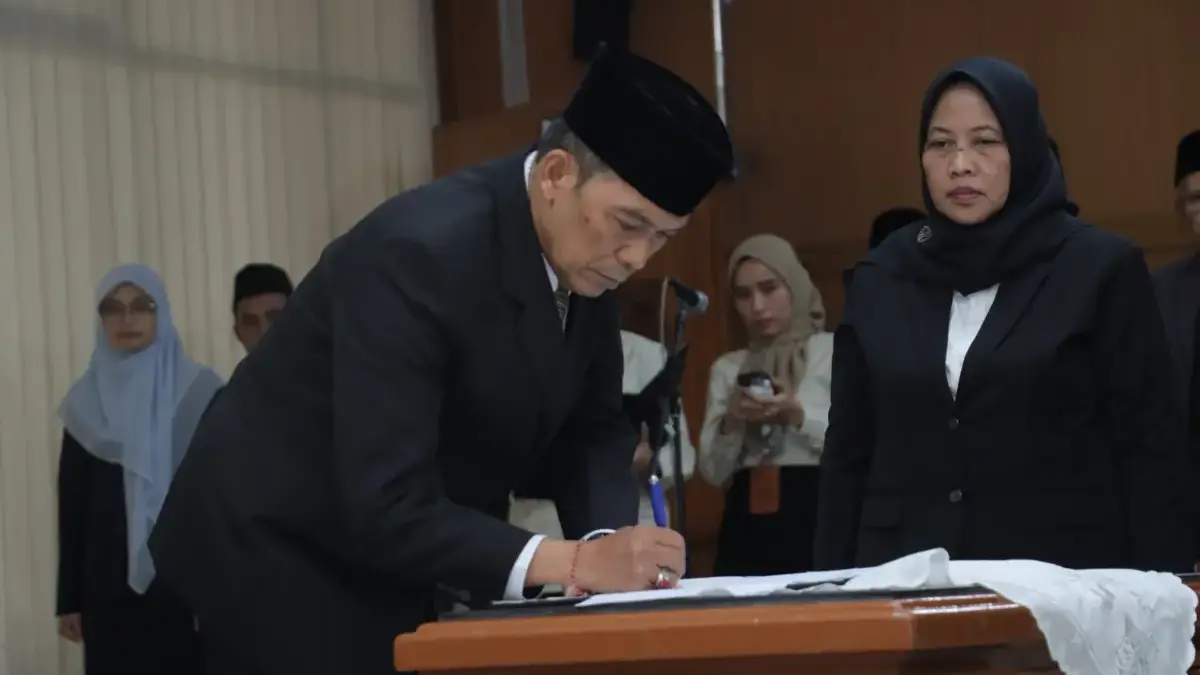 103 ASN Cimahi Dilantik Lewat Mekanisme Ketat, Ngatiyana: Tak Ada Proses Instan 103 ASN Cimahi Dilantik Lewat Mekanisme Ketat, Ngatiyana: Tak Ada Proses Instan