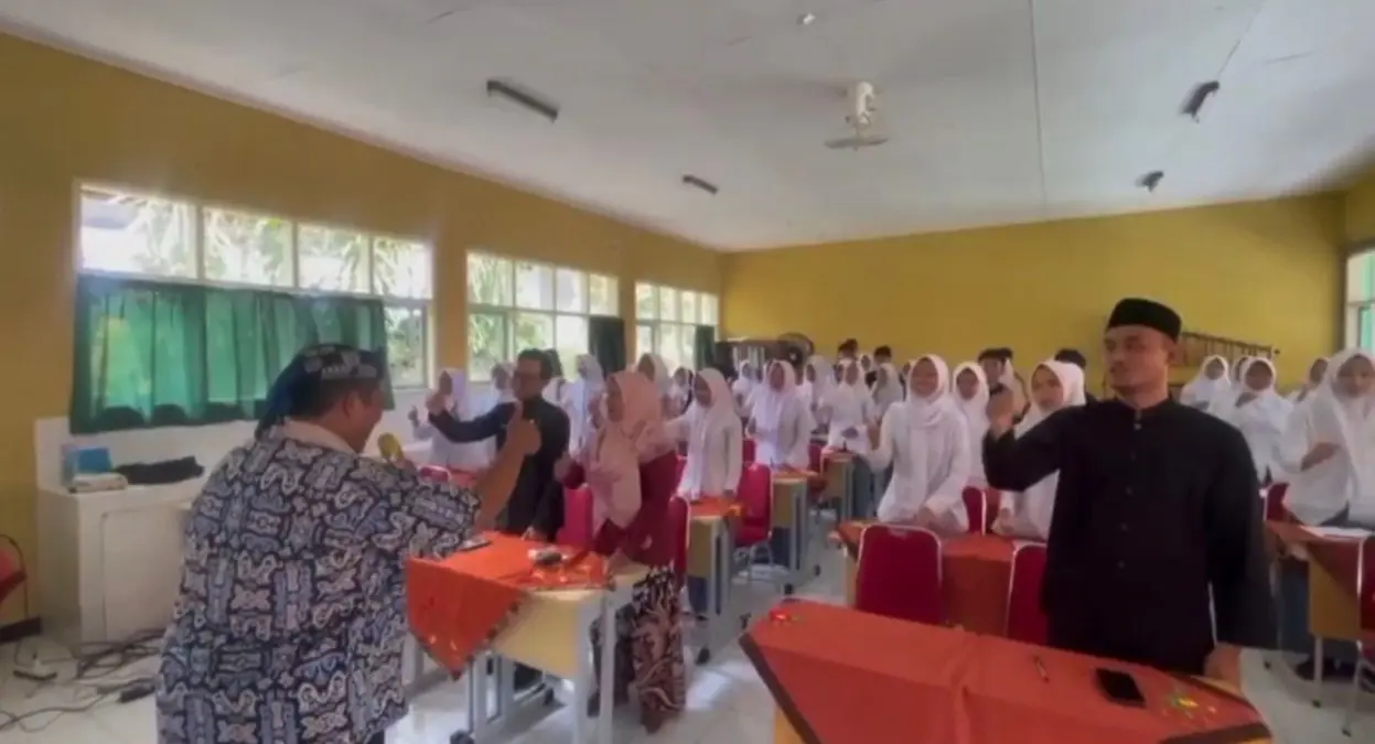 Lentera Digital Menyala di SMAN 2 Banjarsari, Siswa Didampingi Lawan Hoaks dan Judi Online – jabarekspres.com