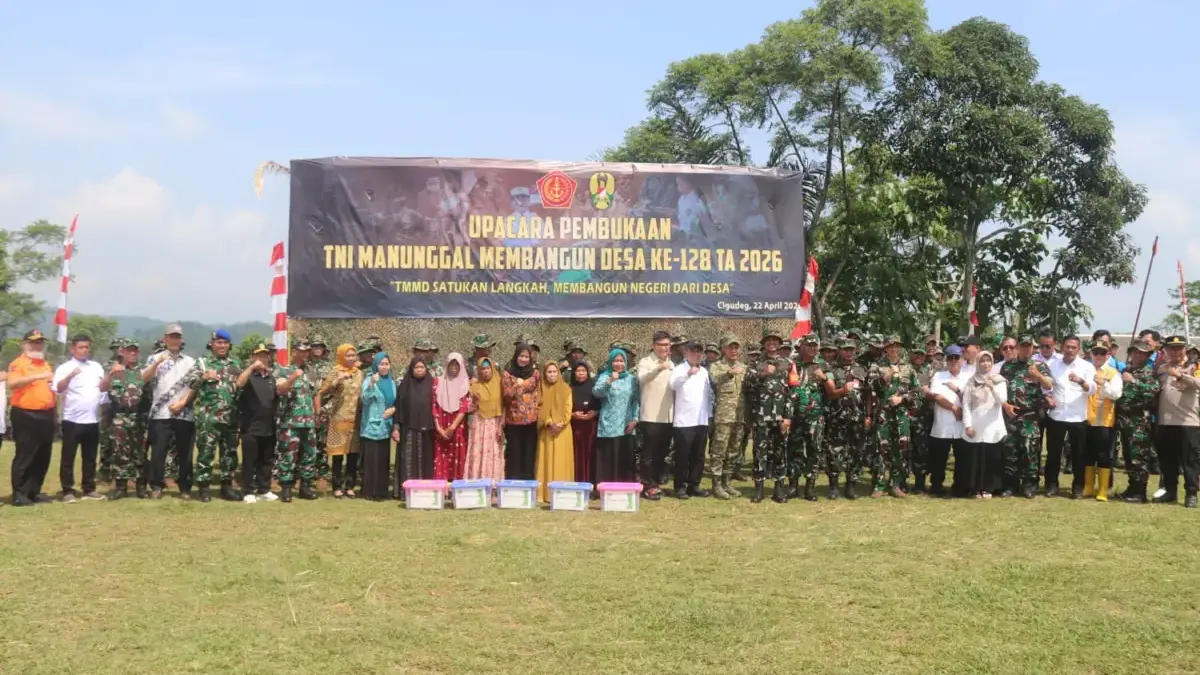 Lewat Program TMMD, TNI–Pemkab Bogor Buka Jalan 5,2 Km di Cigudeg