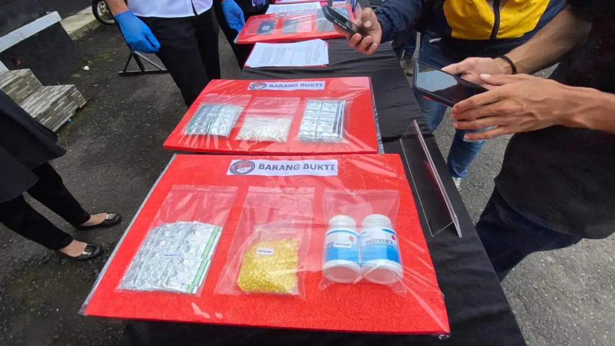 6 Pengedar di Tasikmalaya Diringkus Polisi, Ribuan Obat Terlarang Gagal Edar – jabarekspres.com